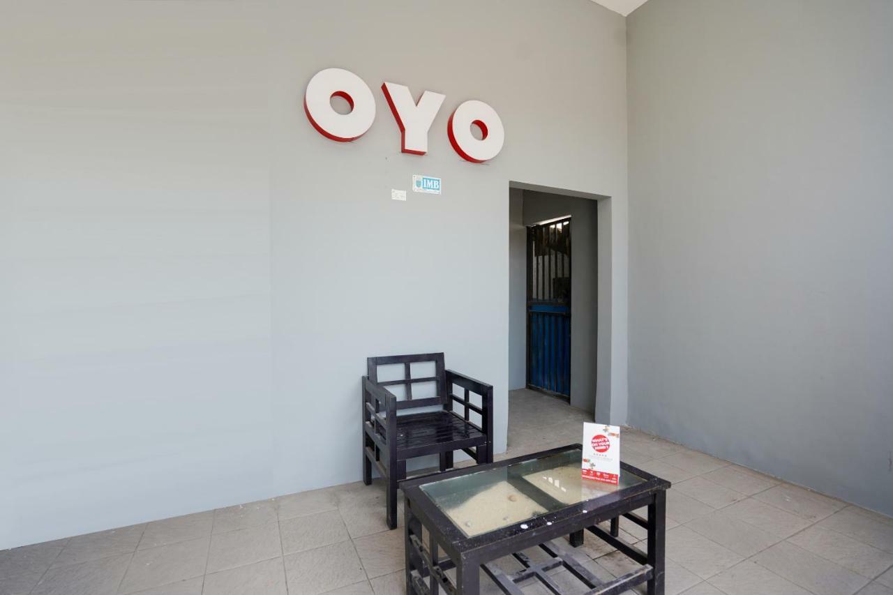 Oyo 1316 Mentari Family Homestay Probolinggo Ngoại thất bức ảnh